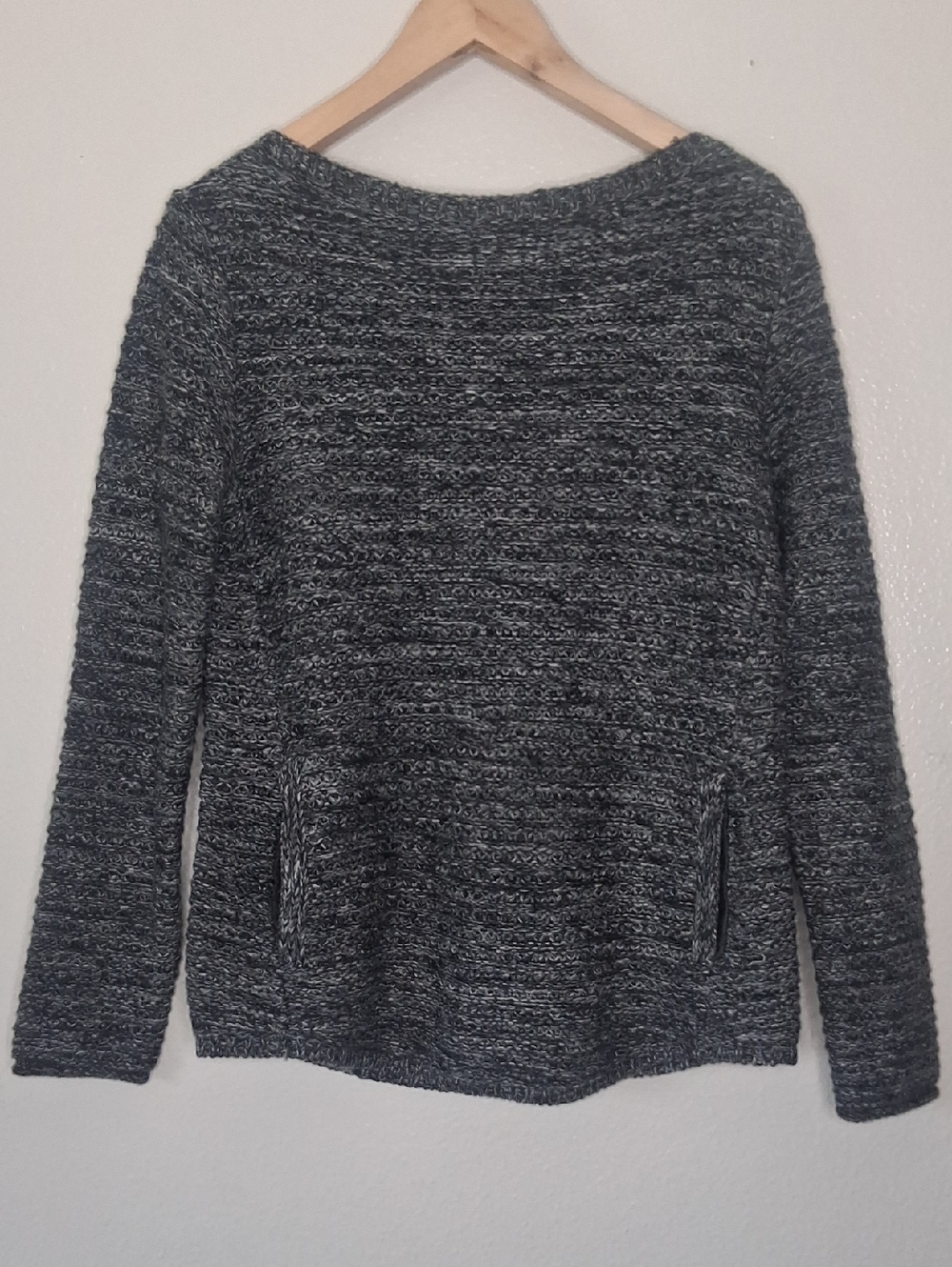 Athleta Extra Fine Merino Wool Long Sleeve Sweater Chunky Knit Grey Pockets Sz S